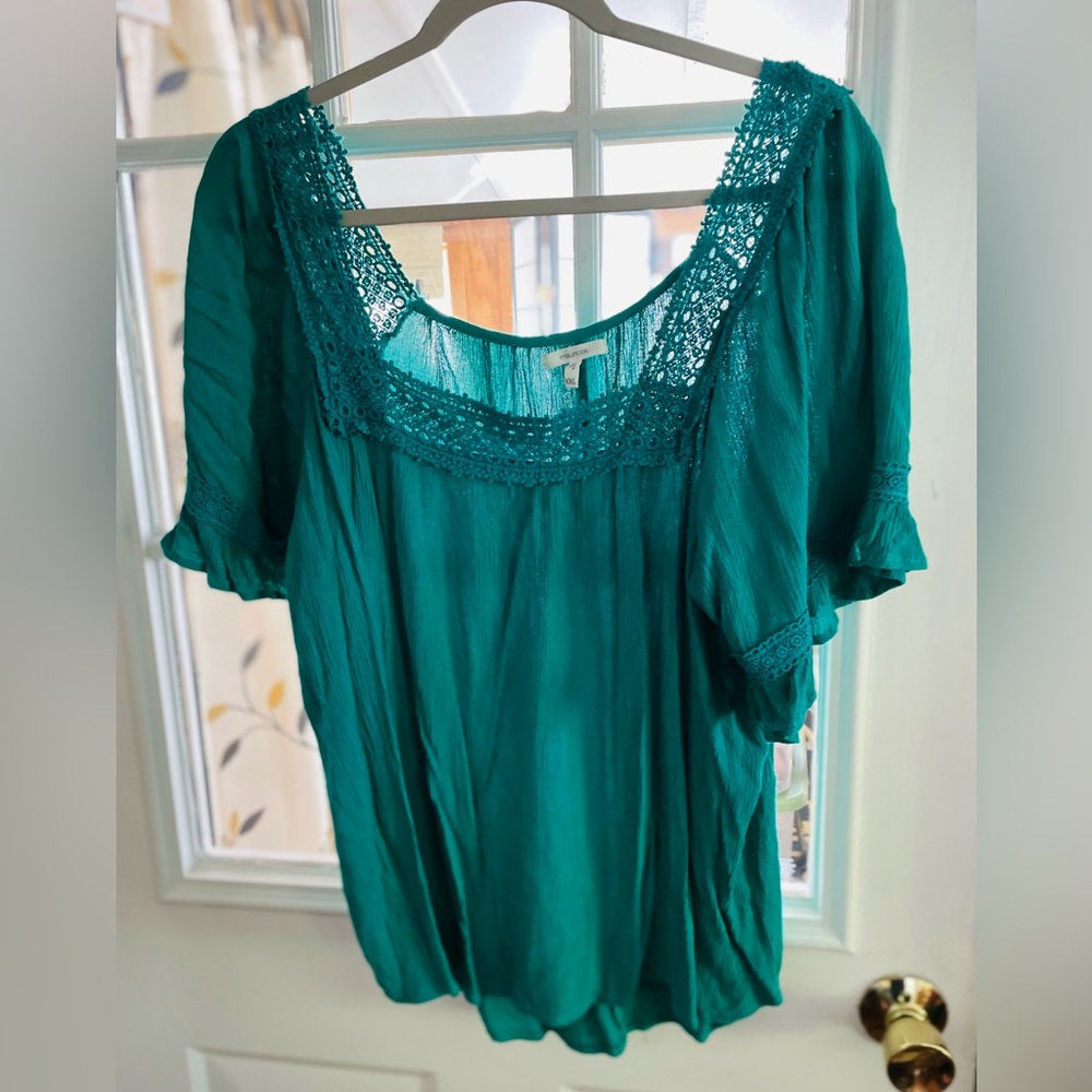 Green blouse (excellent condition)